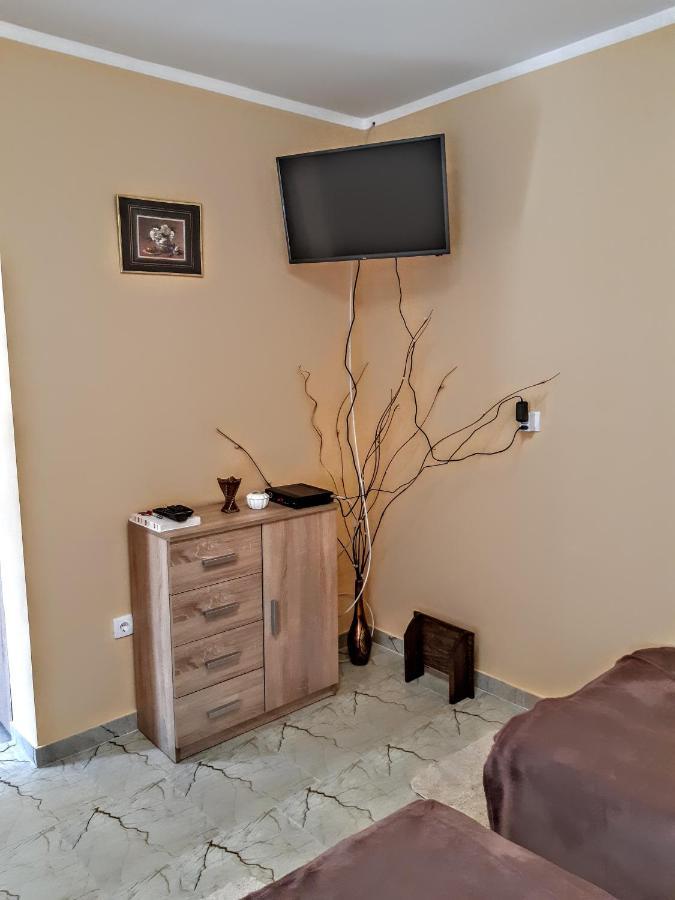 Centar Apartment Vrdnik Ngoại thất bức ảnh